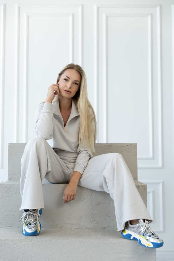 STILINGA APRANGA MOTERIMS