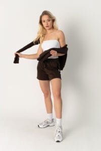 AIINA LAISVALAIKIO KOSTIUMAS