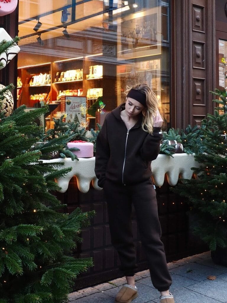 RUDA LAISVALAIKIO APRANGA